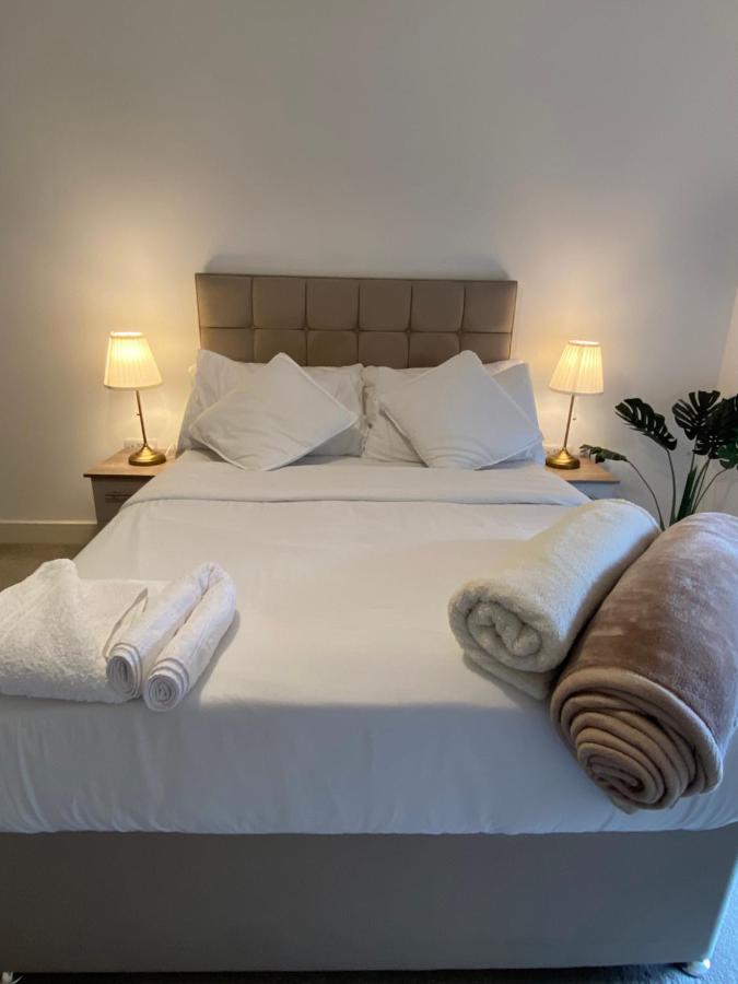 Modern Spacious 1 Bed Flat In Birmingham City Centre With Free Parking, Fast Free Wifi And Netflix Exterior foto