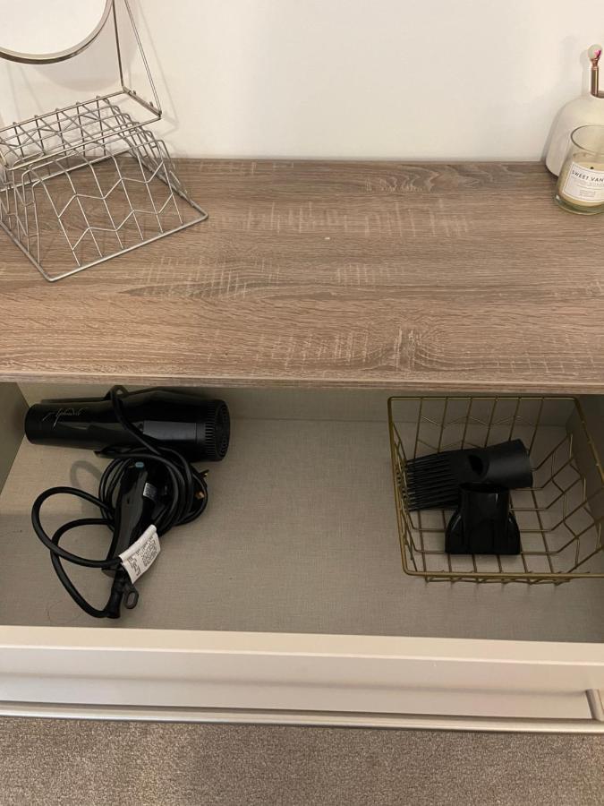 Modern Spacious 1 Bed Flat In Birmingham City Centre With Free Parking, Fast Free Wifi And Netflix Exterior foto