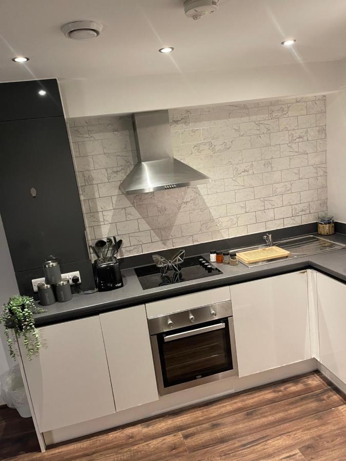 Modern Spacious 1 Bed Flat In Birmingham City Centre With Free Parking, Fast Free Wifi And Netflix Exterior foto